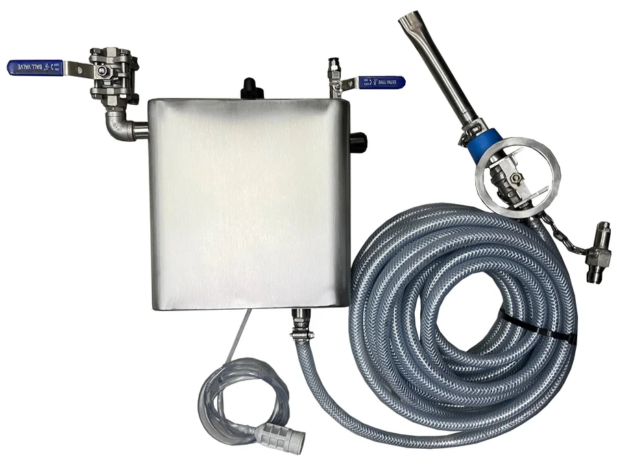 Wall mounted stainless steel foaming and rinsing unit DSA-SW with ball valves and clear reinforced hose