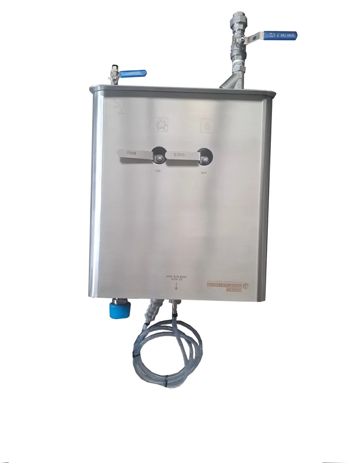 Wall mounted stainless steel open plant foaming and rinsing satellite ST-FR6.1 with selector and hose connections