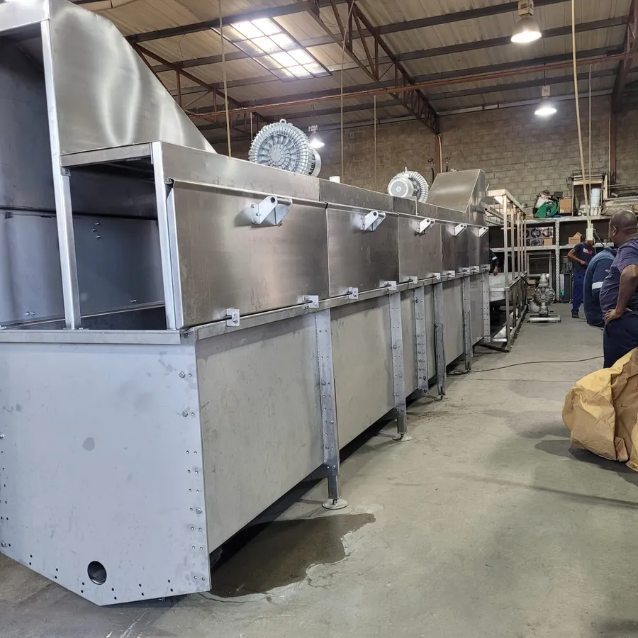 Long stainless steel scalding tank for poultry